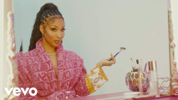 V.I.P. Lyrics - Shenseea