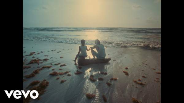 Anhélame Lyrics (English Translation) - Beéle