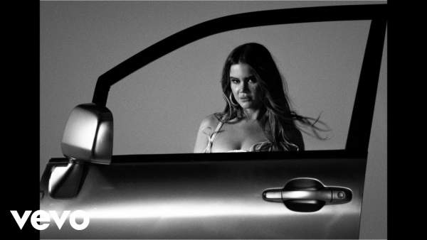 Cry In The Car Lyrics - Maren Morris