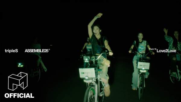Love2Love Lyrics (English Translation) - tripleS