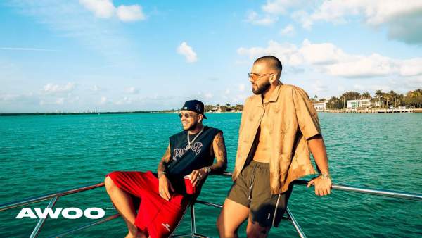 MENOS EL CORA Lyrics (English Translation) - Ryan Castro, Manuel Turizo