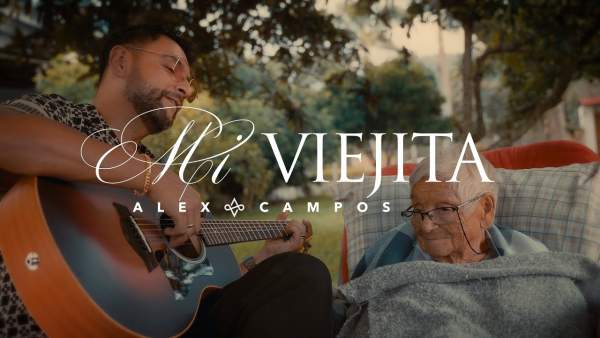Mi Viejita Lyrics - Alex Campos