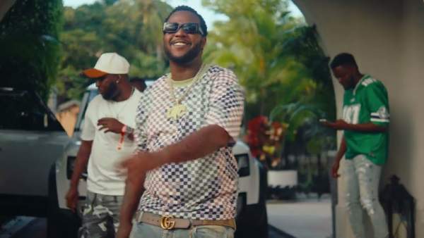 Money Bath Lyrics - Teejay