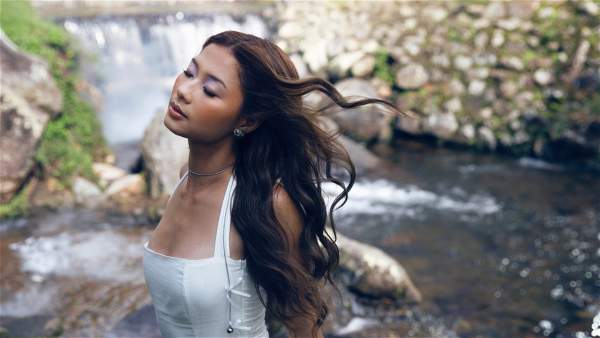 In A Midsummer’s Dream (Christy’s Lullaby) Lyrics - NO NA