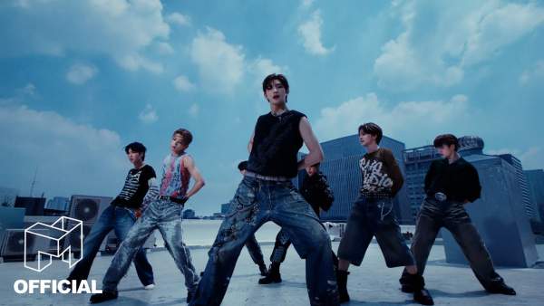 던져 (Storm) Lyrics (English Translation) - idntt