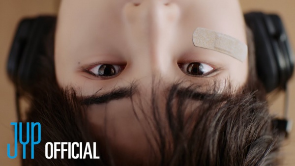 반창고 (Band-Aid) Lyrics (English Translation) - KickFlip (킥플립)