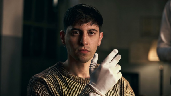 p GUANTES o BLANCOS v Lyrics - Robleis