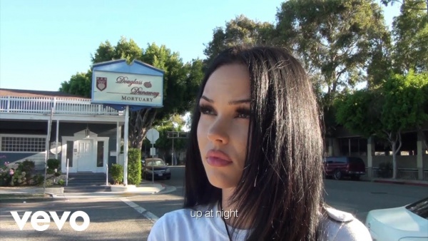 Mourning Lyrics - Maggie Lindemann