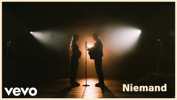 Niemand Lyrics - Suzan & Freek