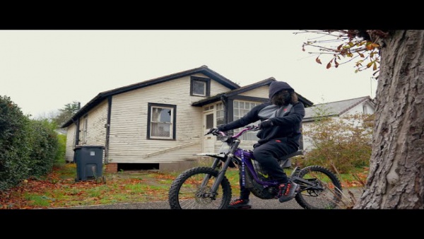 Sleep at Her House Lyrics - Trizz