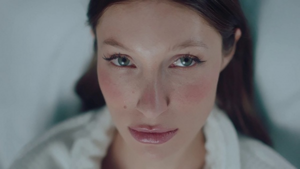Botox Lyrics (English Translation) - Yami Safdie