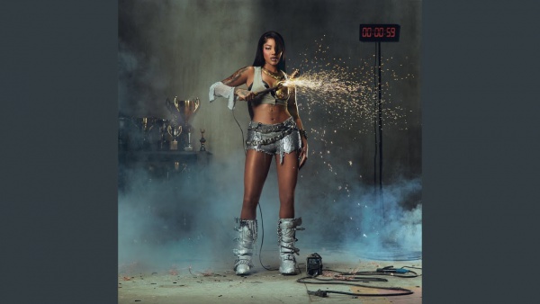 Falta Eu Lyrics - LUDMILLA