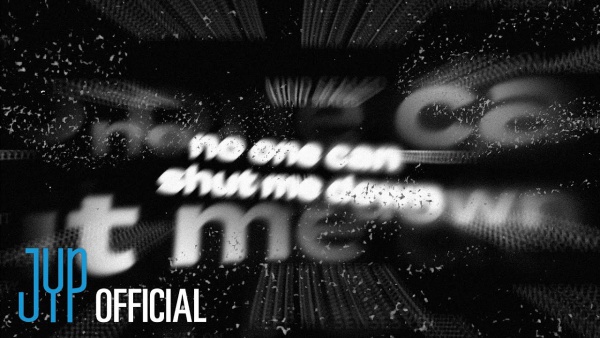 FOCUS Lyrics (English Translation) - ITZY