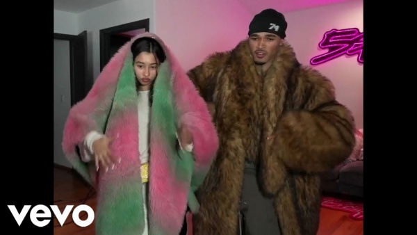 Rosita Lyrics - PlaqueBoyMax, Bb trickz