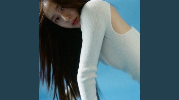 Solitary Lyrics - KRYSTAL (크리스탈)