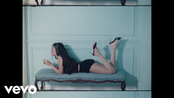 Healthy Habit Lyrics - Madison Beer