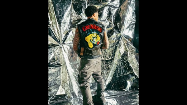 Howitgo Lyrics - PlaqueBoyMax