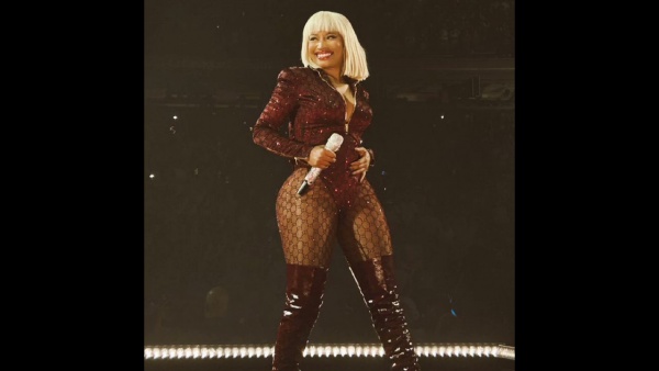 Mamita Lyrics - Nicki Minaj