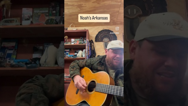 Noah’s Arkansas Lyrics - Luke Combs