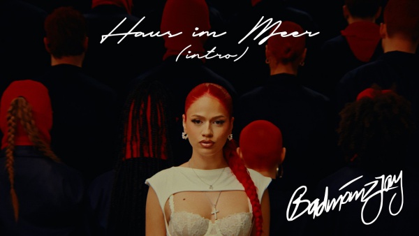 Haus im Meer (Intro) Lyrics (English Translation) - badmómzjay