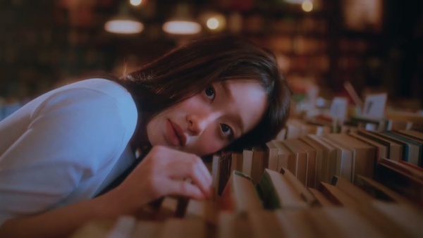 Love Potion Lyrics (English Translation) - CHUU (츄)