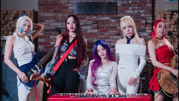 로맨티스트 (Romantist) Lyrics - Rolling Quartz