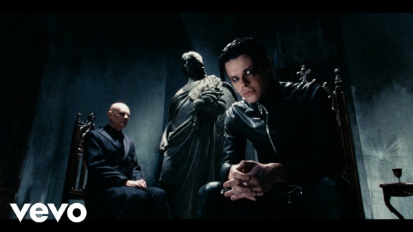 Zombie (Ft. The Smushing Pumpkins) Lyrics - YUNGBLUD