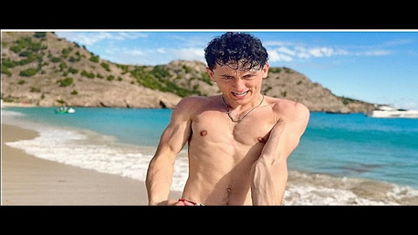 Sand in turks Lyrics - Lil Mabu