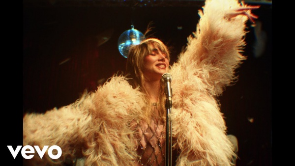 Back in Love Lyrics - Suki Waterhouse