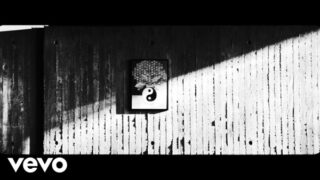 Boleritoxx (English Translation) Lyrics