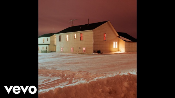 Sto andando via Lyrics (English Translation) - chiello