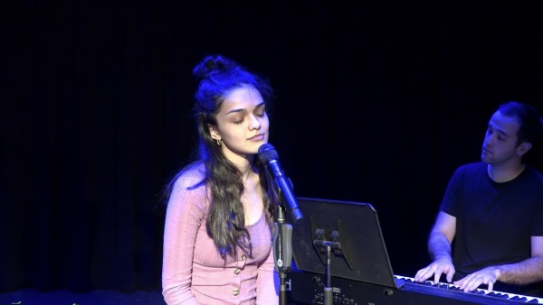 Still Hurting Lyrics - Rachel Zegler