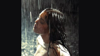 Un minuto más Lyrics