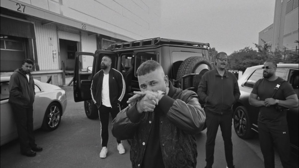 Blonde Amber Lyrics - SadiQ, CAPO, Kolja Goldstein, Eno