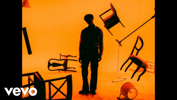 DELUSIONAL Lyrics - Johnny Huynh