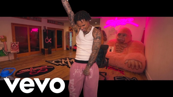 Nosebleeds Lyrics - PlaqueBoyMax