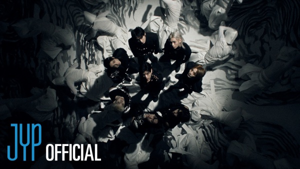 RUN IT Lyrics - Stray Kids