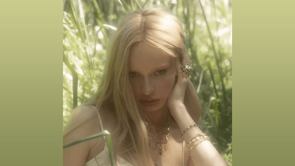 The Moon Lyrics - Kim Petras