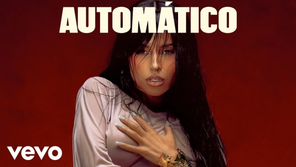 AUTOMÁTICO Lyrics (English Translation) - Becky G