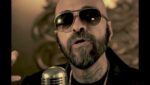 Bien Pata  (English Translation) Lyrics
