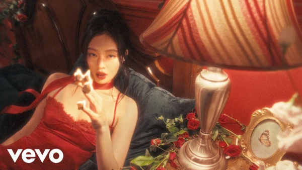 FALLEN ANGEL Lyrics - JENNIE