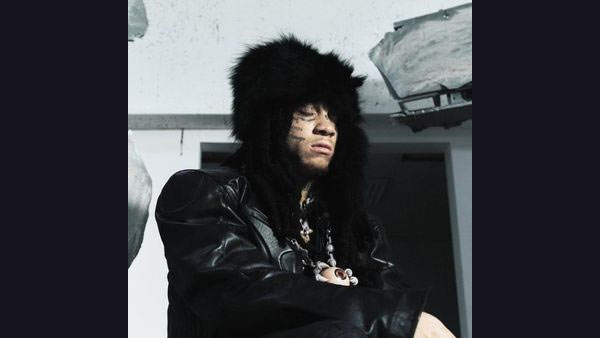 Tuck Your Chain Lyrics - Trippie Redd